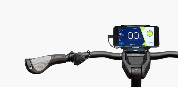 riese-and-muller-multicharger-smartphone-with-handlebars