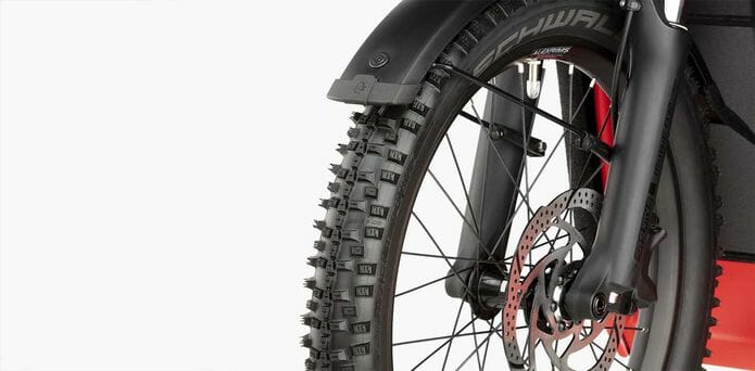 riese-and-muller-packster-70-compact-e-cargo-bike-tyre