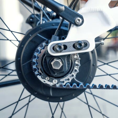 riese-muller-tinker-compact-ebike-close-up-gears